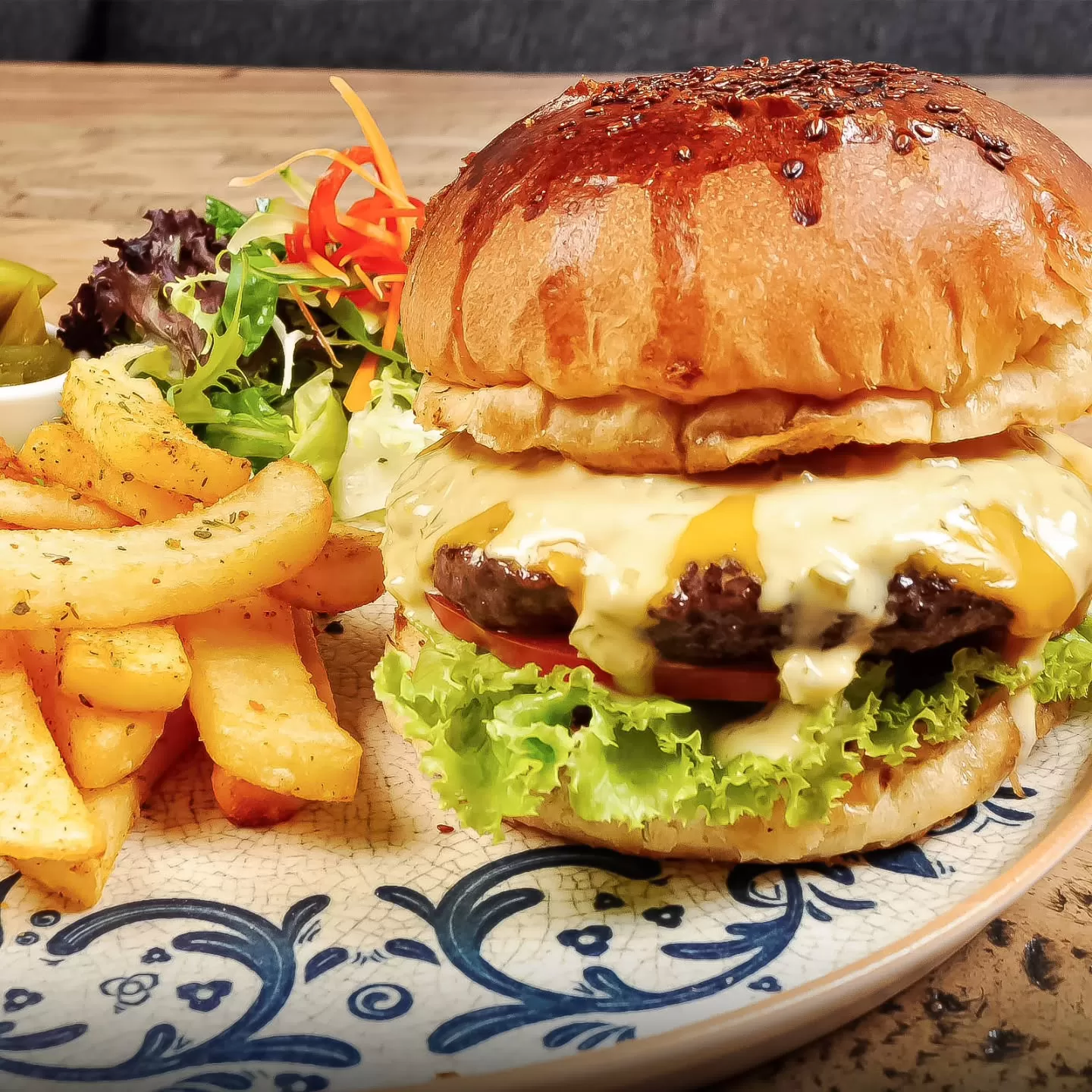 CHEESE BURGER